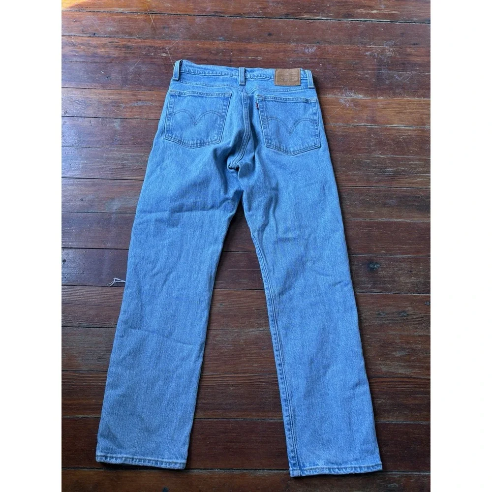 Levi's Jeans Women's‎ 26 Blue Wedgie Straight Light Denim Premium Button